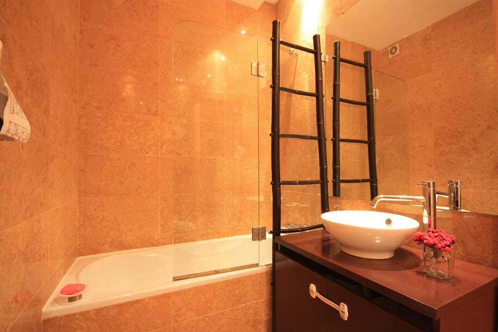 Myplace - Lisbon - Camoes Apartment Ngoại thất bức ảnh